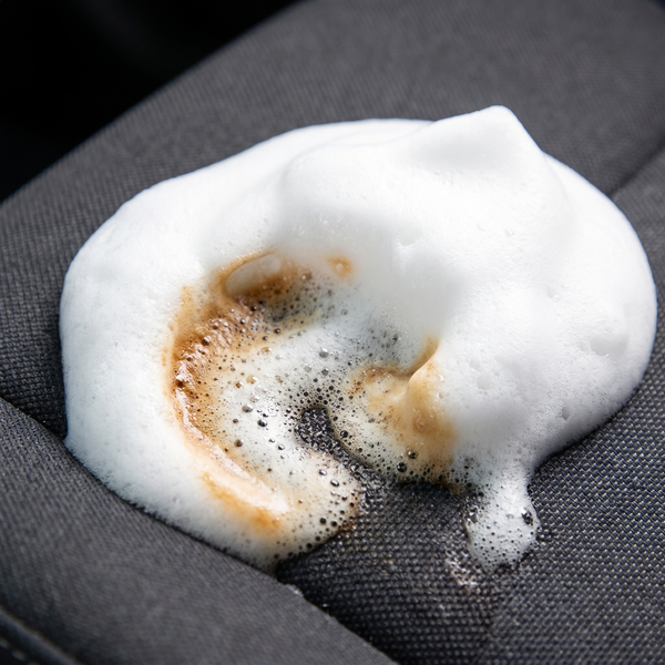 Lifts Stains On Contact